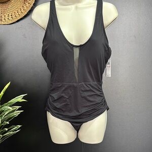 Anne Cole Scoop neck,mesh cleavage,adjust strap,side ruching scoop back swimsuit